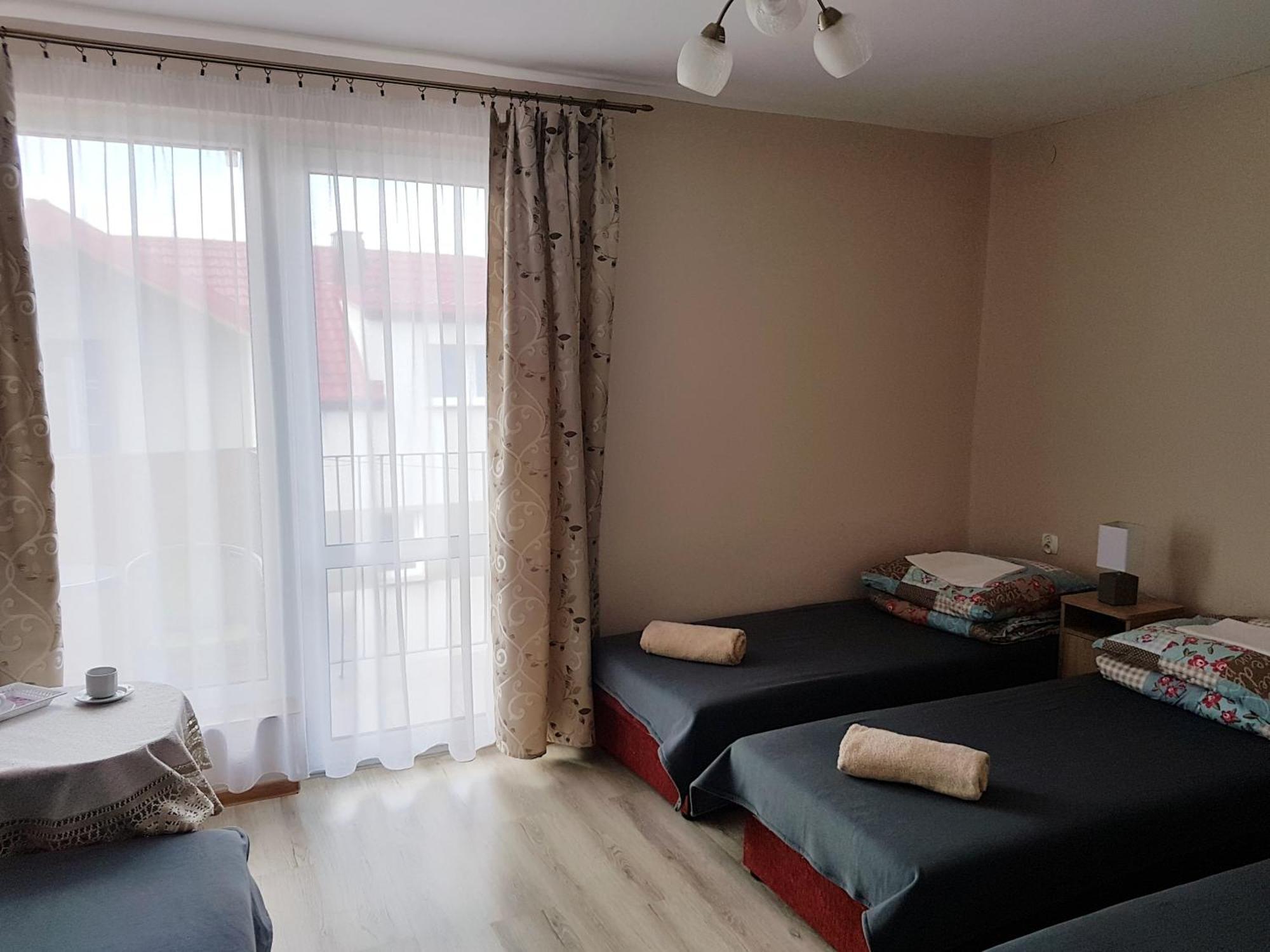 O.W.W Janosik Hotel Ustronie Morskie Buitenkant foto